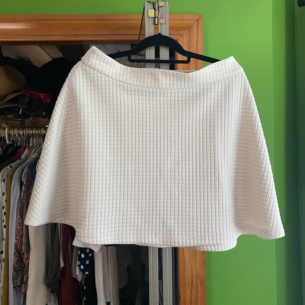 Banana Republic Off-White/ Cream Textured Mini Skirt